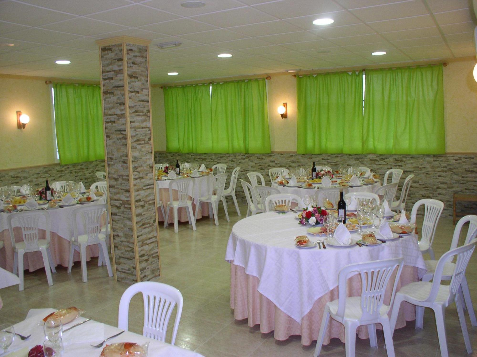 Hostal Mary Tere Salobrena Bagian luar foto