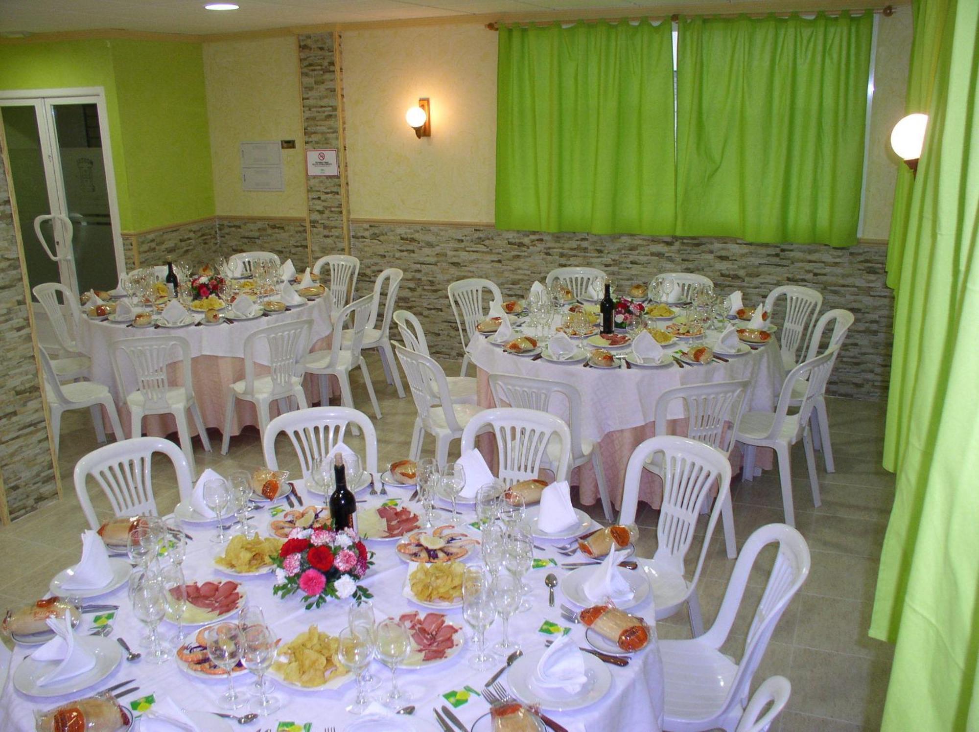 Hostal Mary Tere Salobrena Bagian luar foto